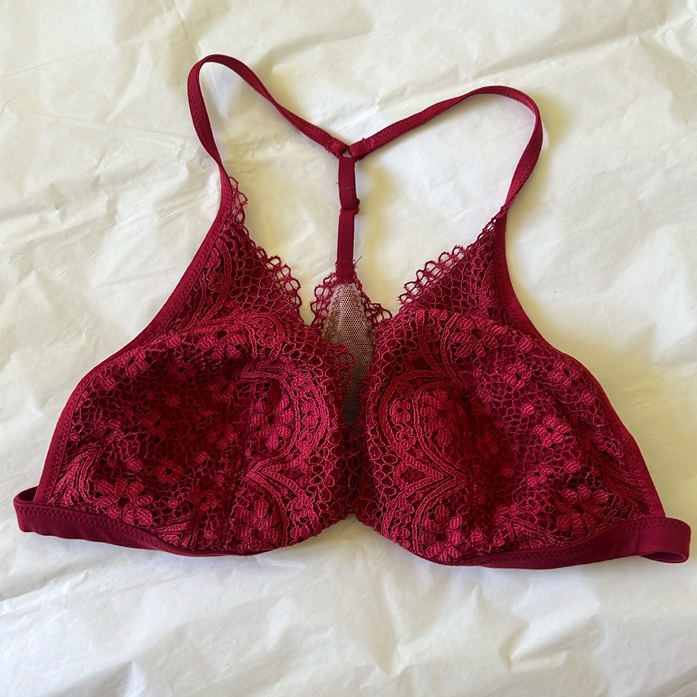 Victoria’s Secret front clasp bralette
